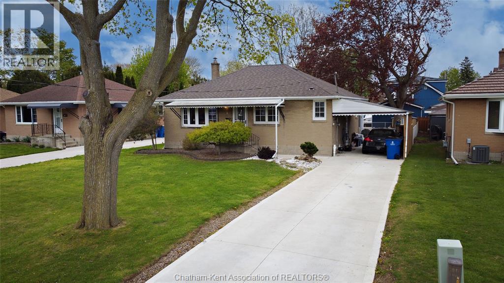 6 Biddell Avenue, Chatham, ON