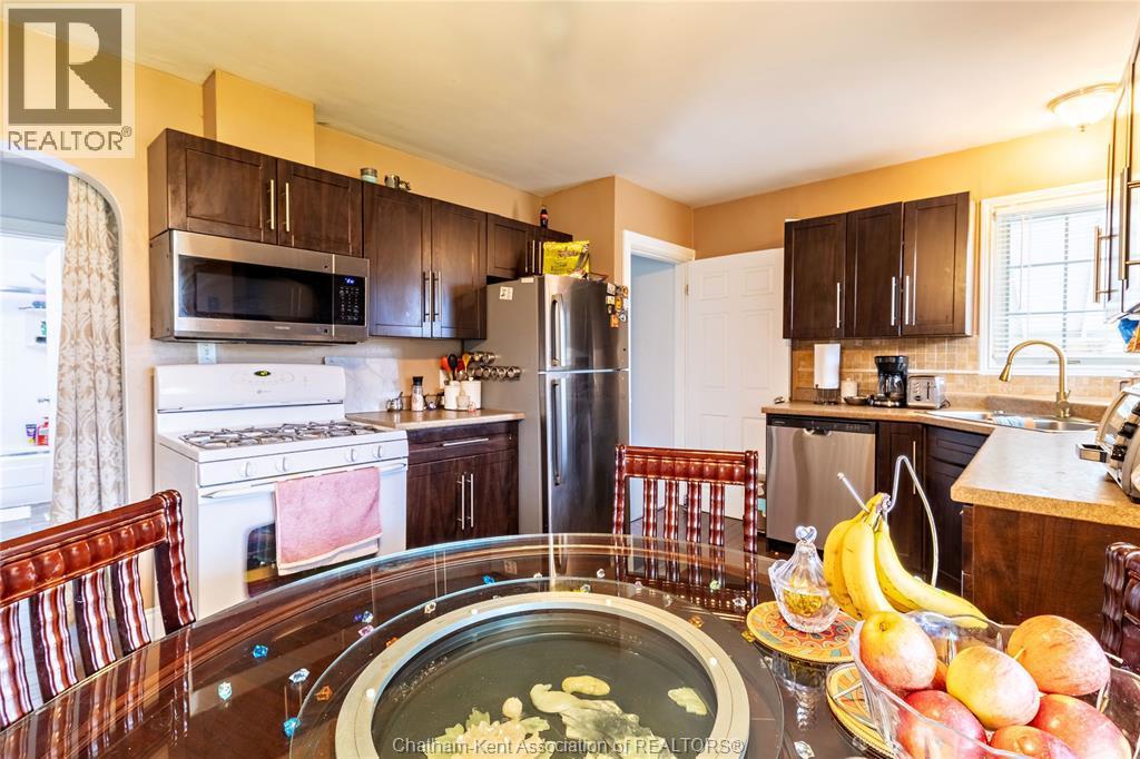 6 Biddell Avenue, Chatham, ON