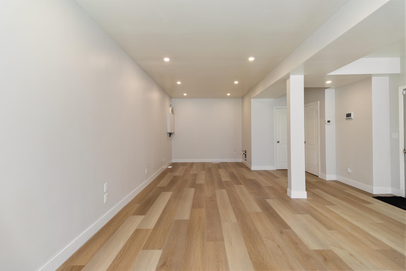 10870 96 Street, Edmonton, Ab T5H 2K1, Canada, Edmonton, AB