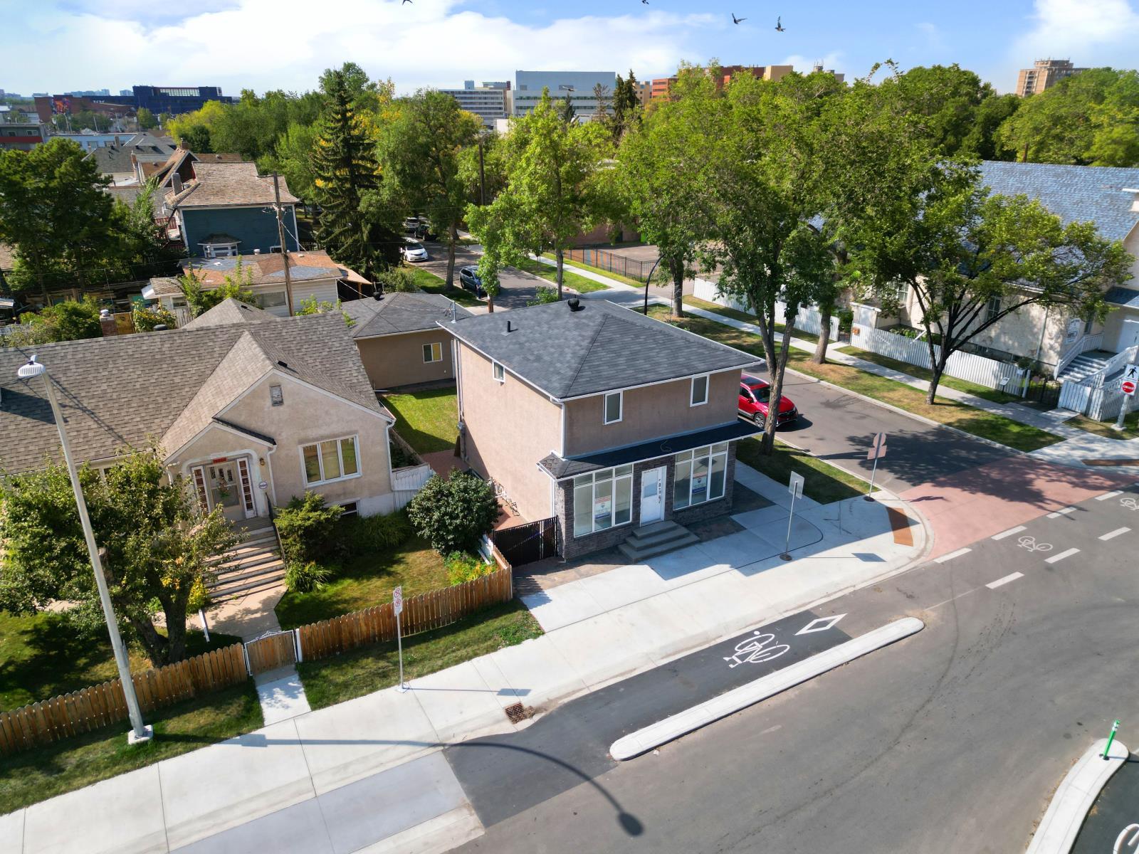 10870 96 Street, Edmonton, Ab T5H 2K1, Canada, Edmonton, AB