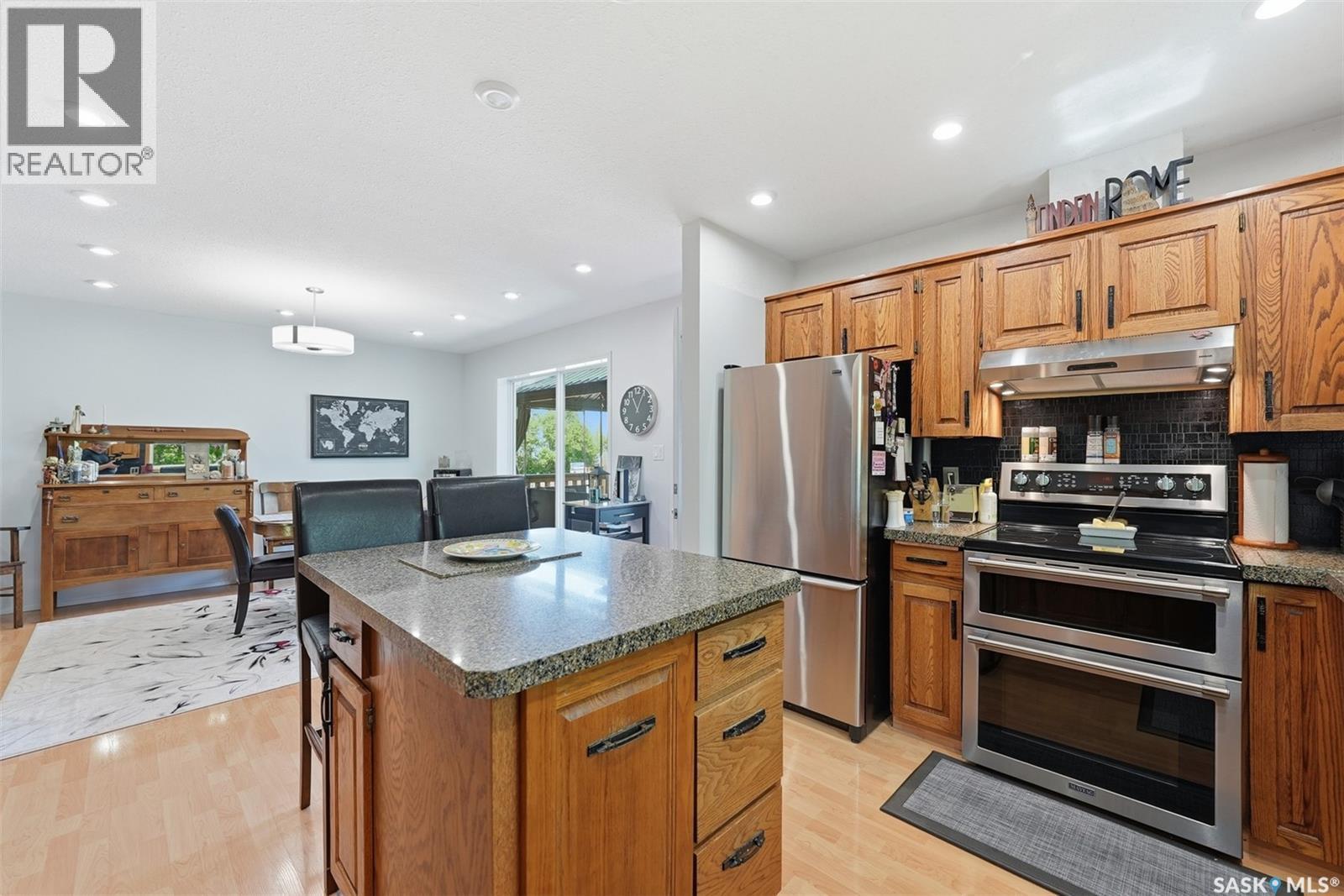 515 3Rd Avenue, Jansen, SK