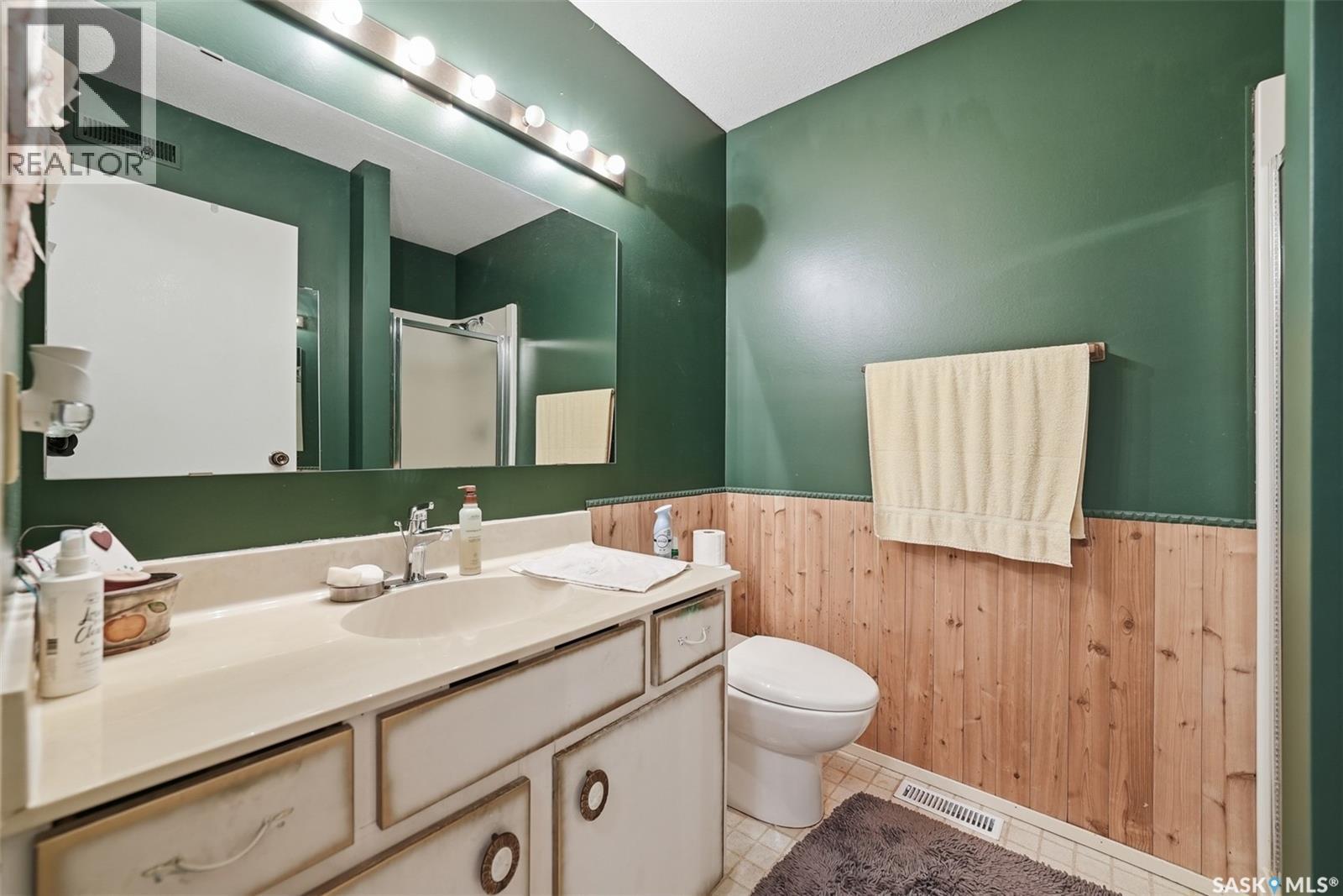 515 3Rd Avenue, Jansen, SK