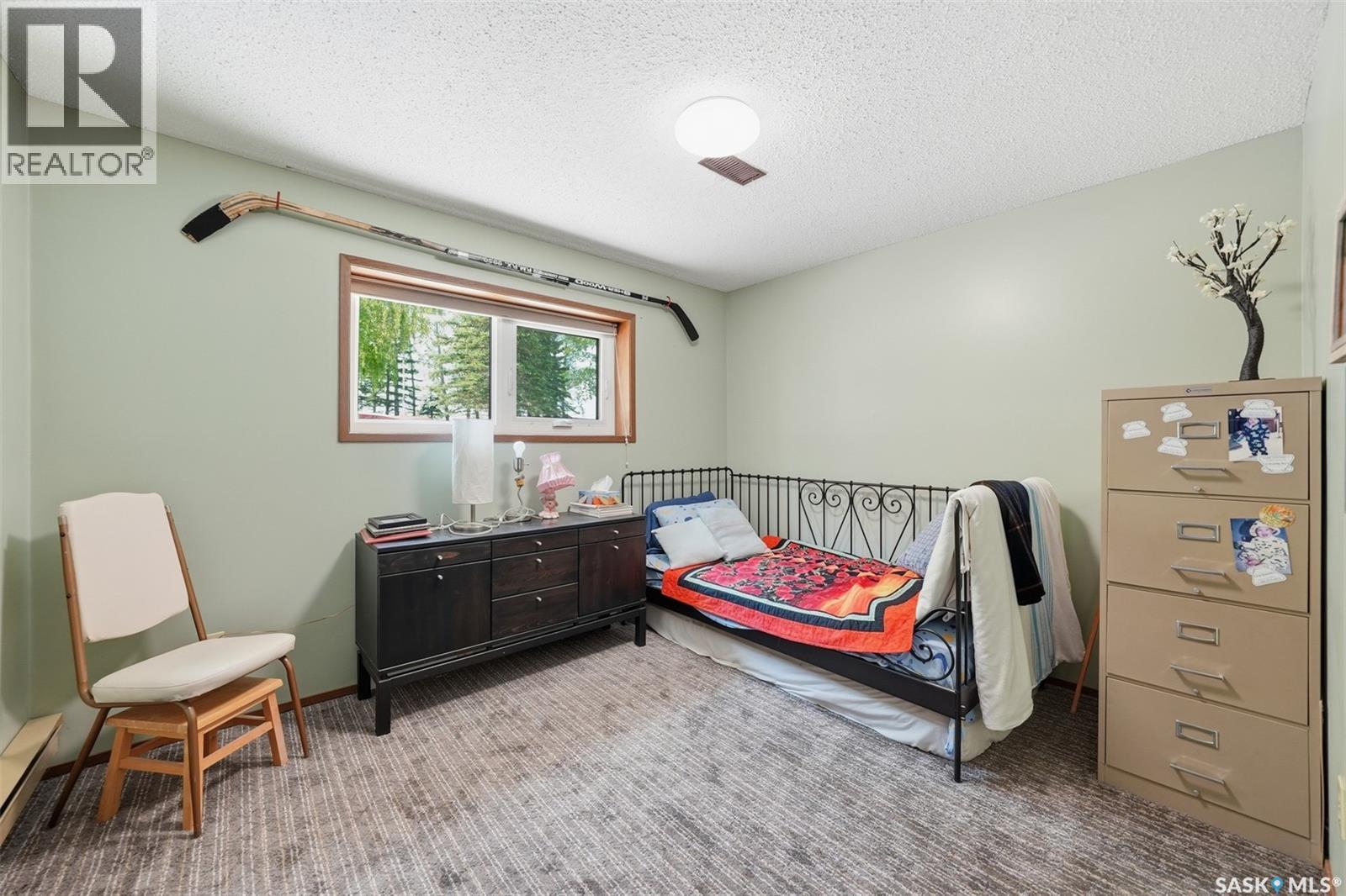 515 3Rd Avenue, Jansen, SK
