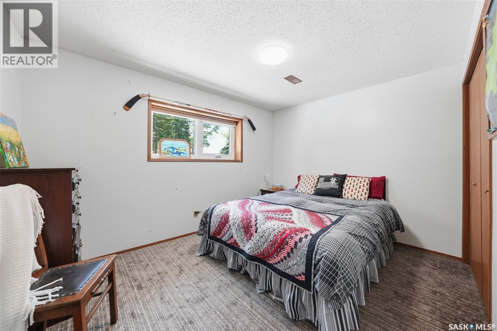 515 3Rd Avenue, Jansen, SK