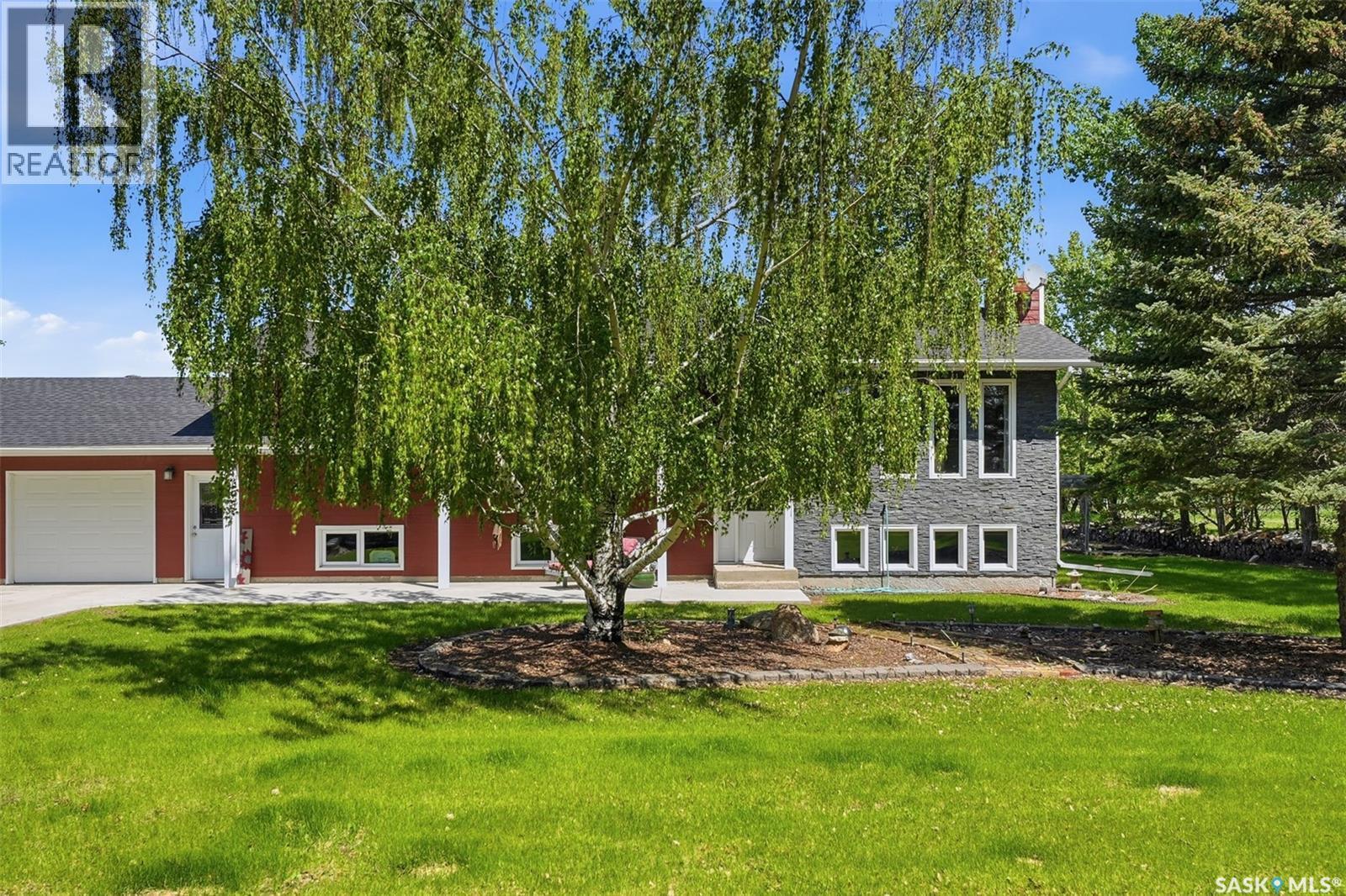 515 3Rd Avenue, Jansen, SK