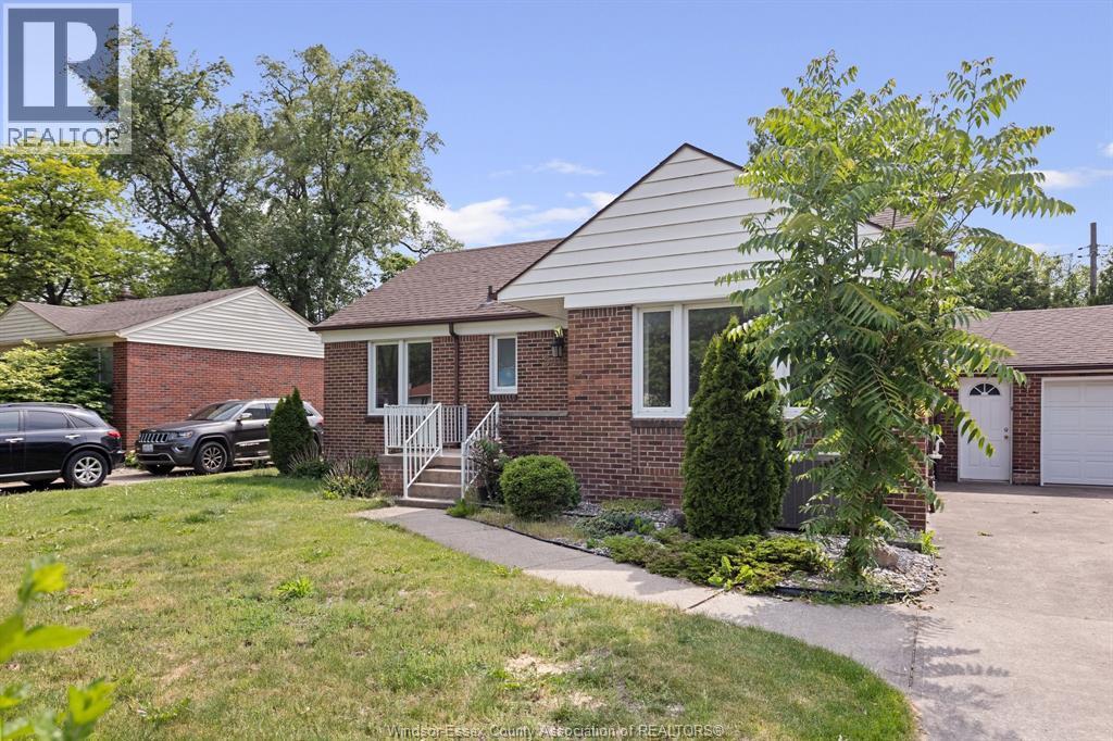 3455 Dougall, Windsor, ON