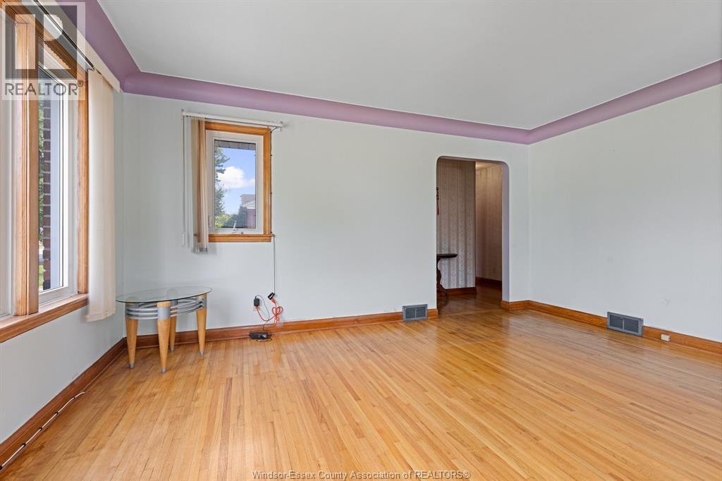 3455 Dougall, Windsor, ON