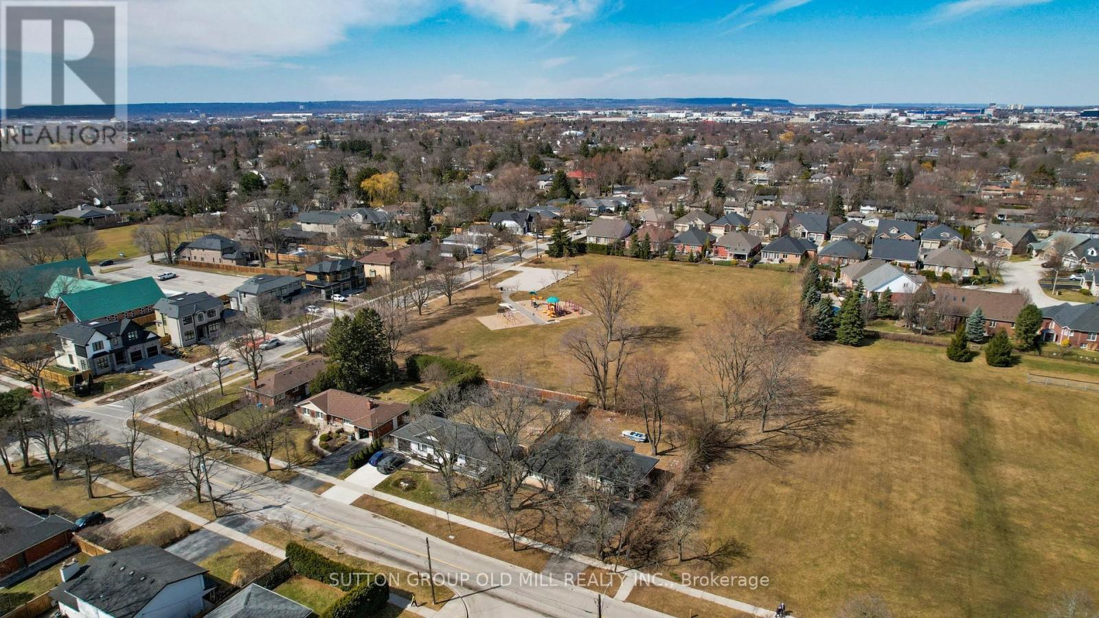 4447 Spruce Avenue, Burlington, ON