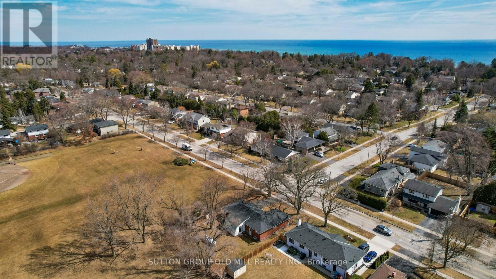4447 Spruce Avenue, Burlington, ON