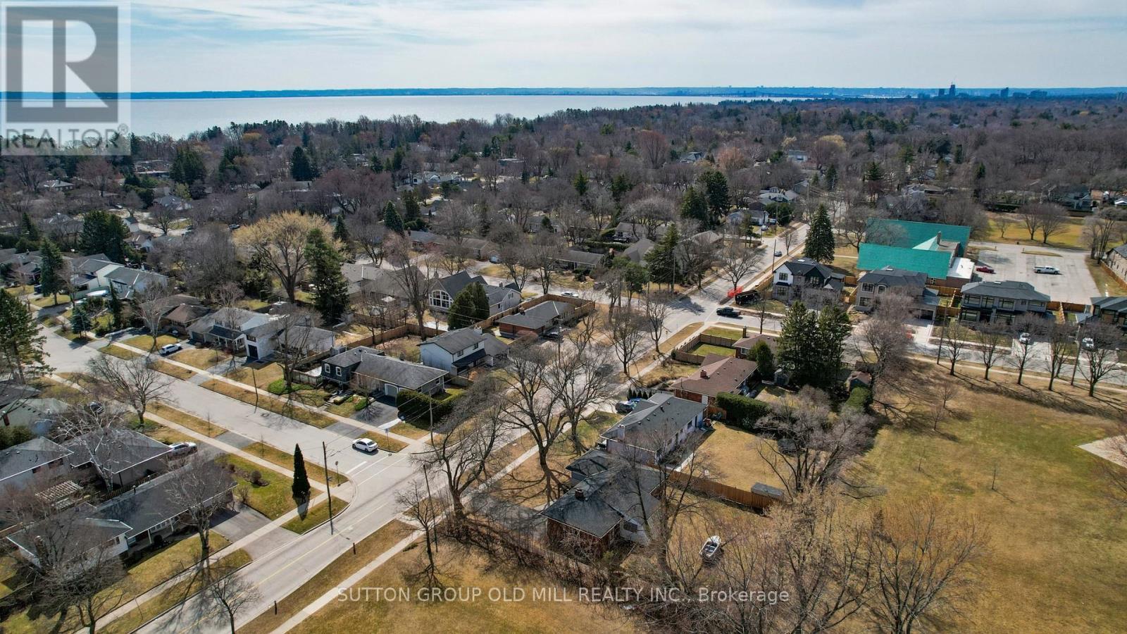 4447 Spruce Avenue, Burlington, ON