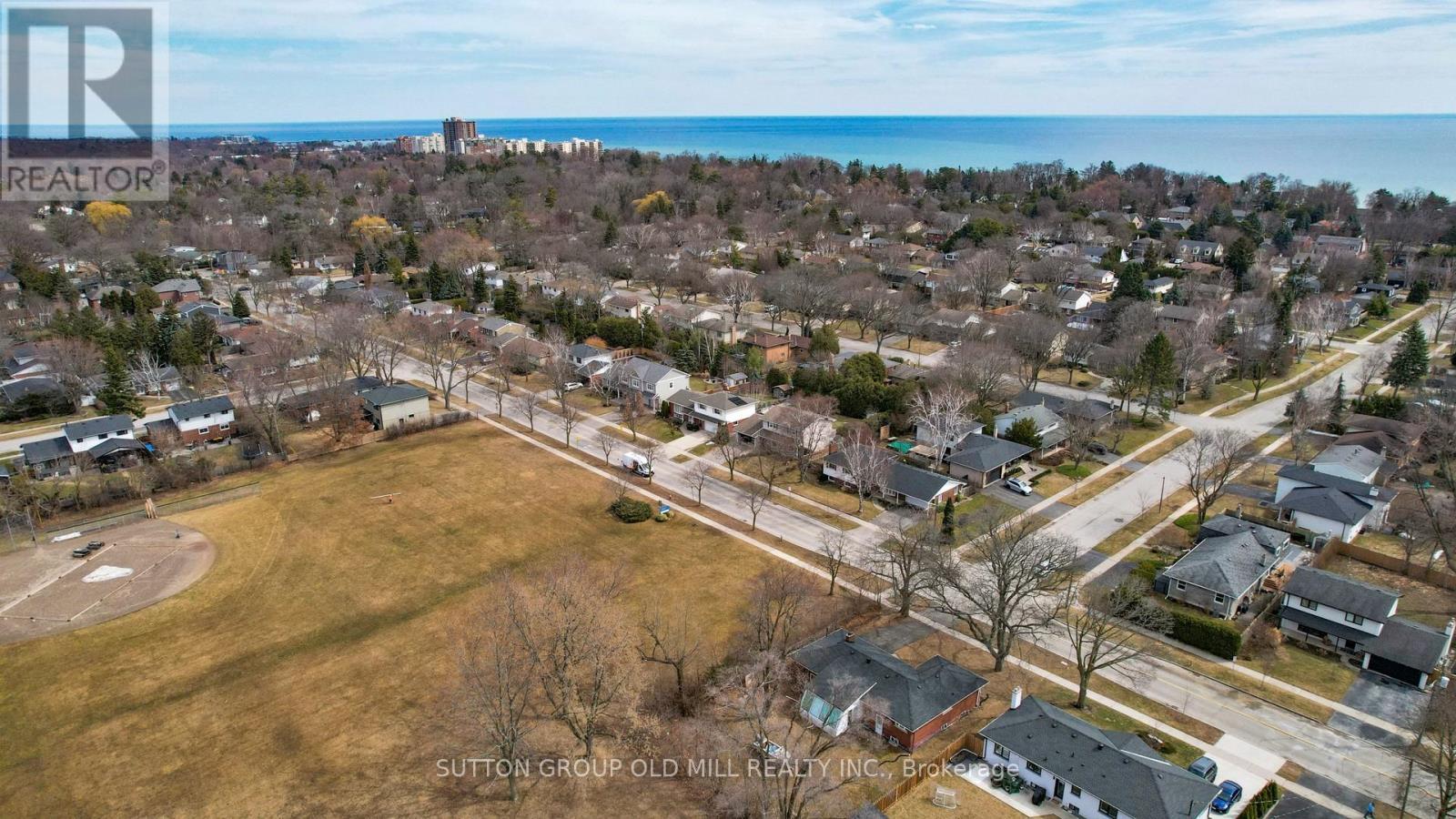 4447 Spruce Avenue, Burlington, ON