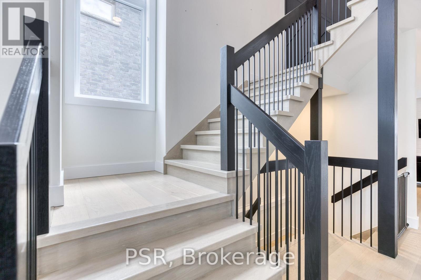 577 Doonwoods Crescent, Kitchener, ON
