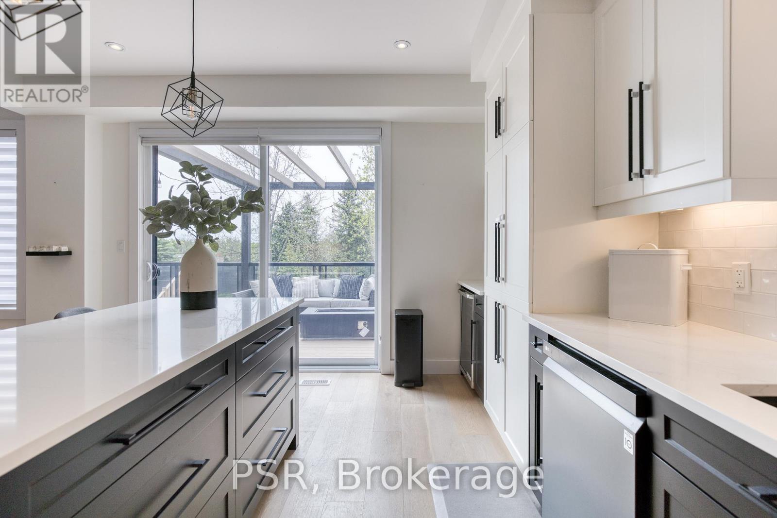 577 Doonwoods Crescent, Kitchener, ON