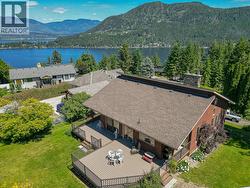 2392 Mt Tuam Crescent Blind Bay, BC V0E 2W2