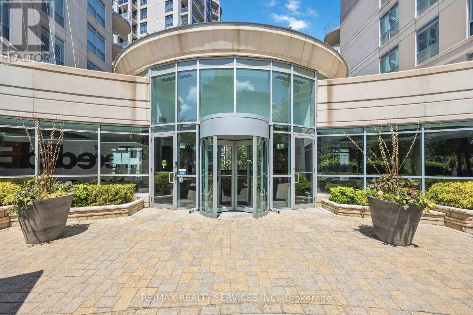 121 - 2111 Lake Shore Boulevard W, Toronto, ON