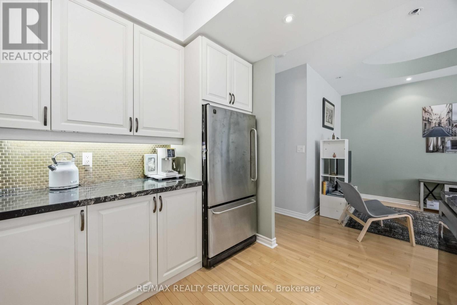 121 - 2111 Lake Shore Boulevard W, Toronto, ON