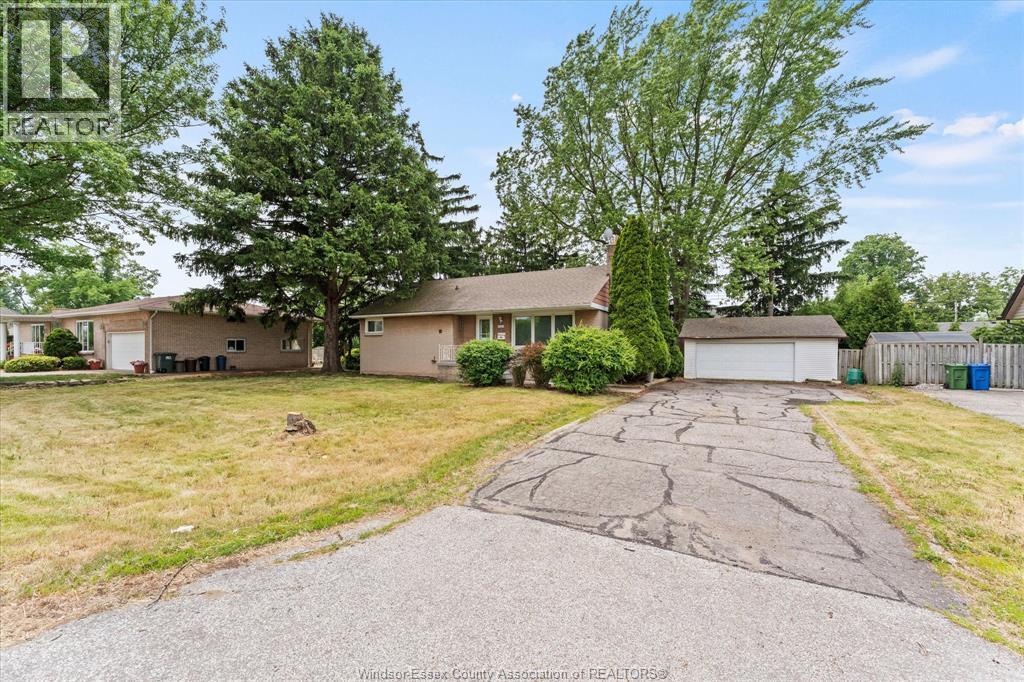 4065 Dougall, Windsor, ON