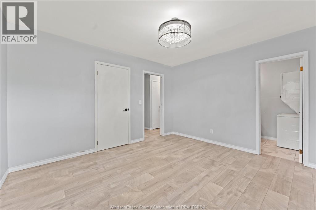 4065 Dougall, Windsor, ON