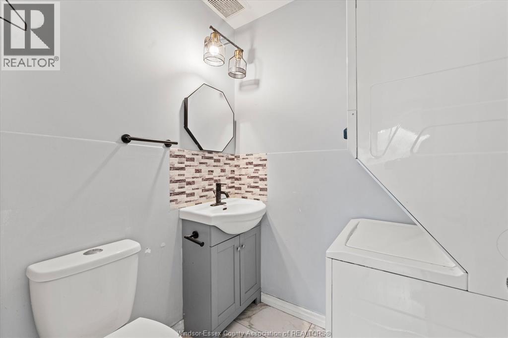 4065 Dougall, Windsor, ON