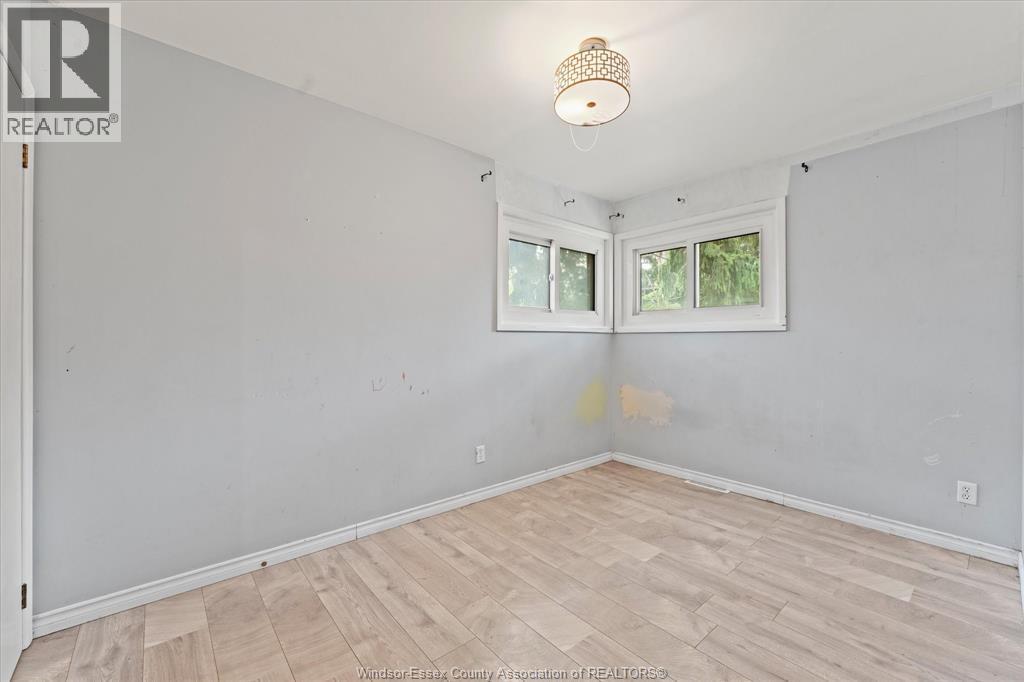 4065 Dougall, Windsor, ON