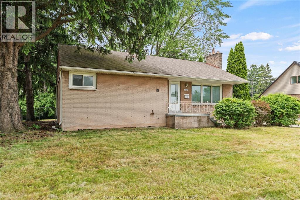 4065 Dougall, Windsor, ON
