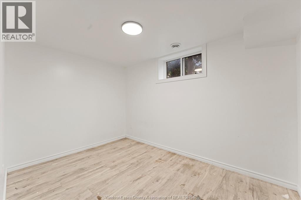 4065 Dougall, Windsor, ON