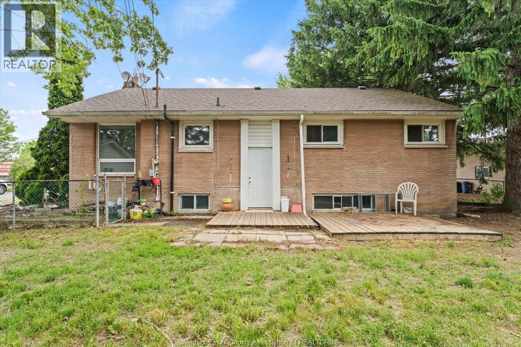 4065 Dougall, Windsor, ON