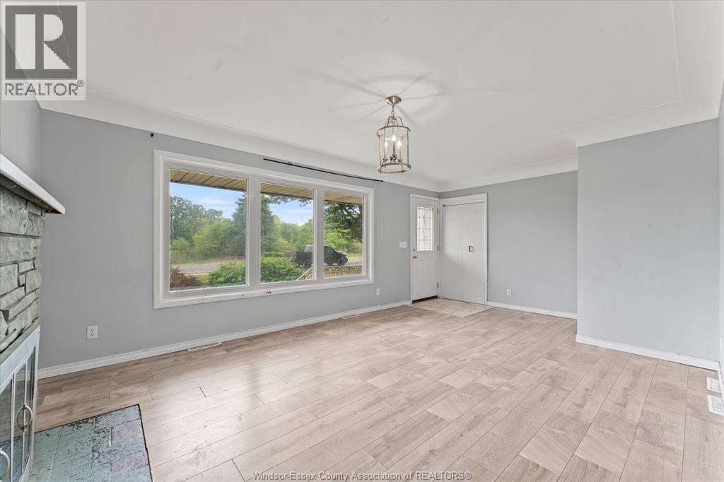 4065 Dougall, Windsor, ON