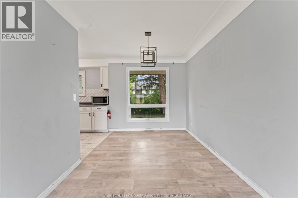 4065 Dougall, Windsor, ON