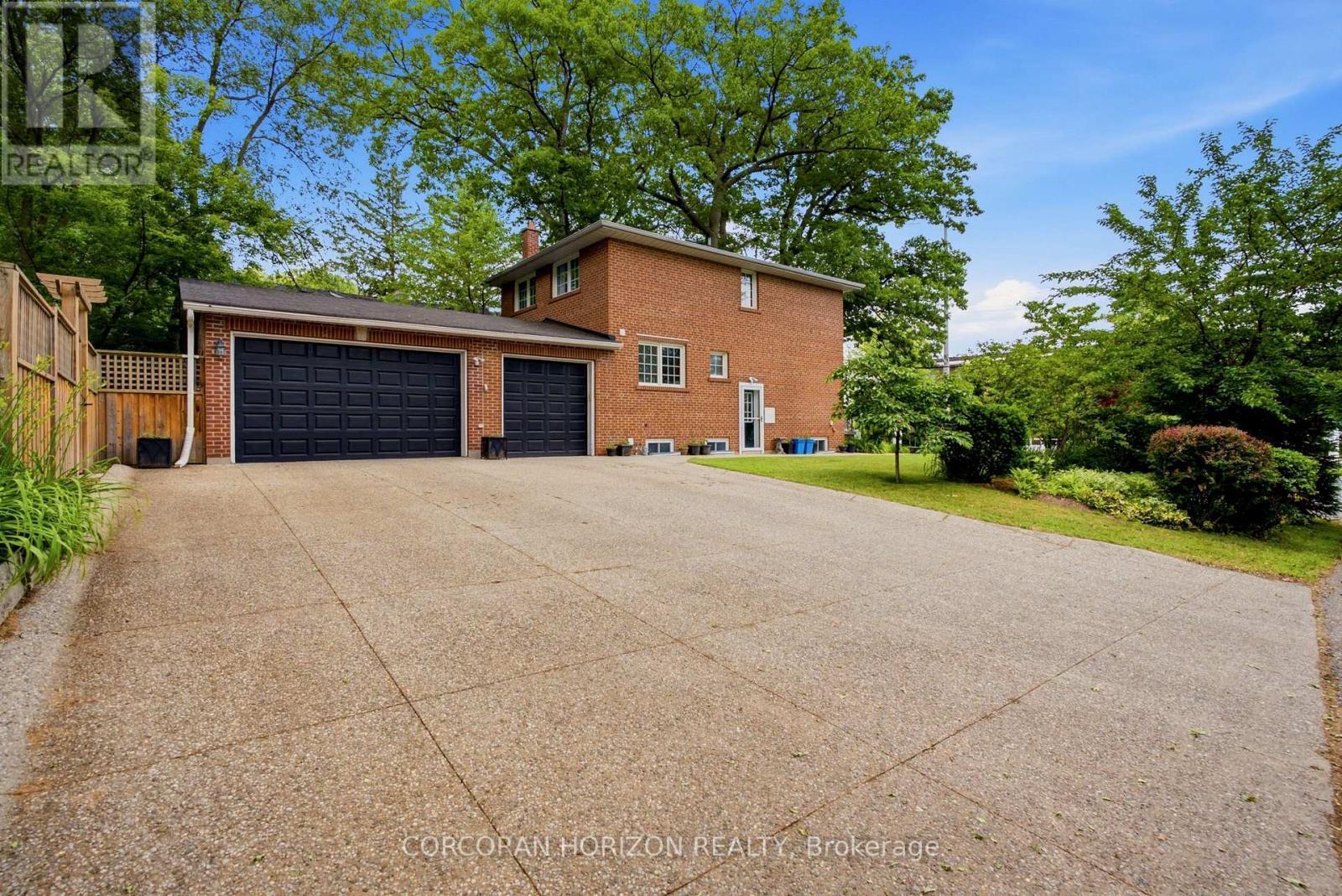 77 Mineola Road E, Mississauga, ON