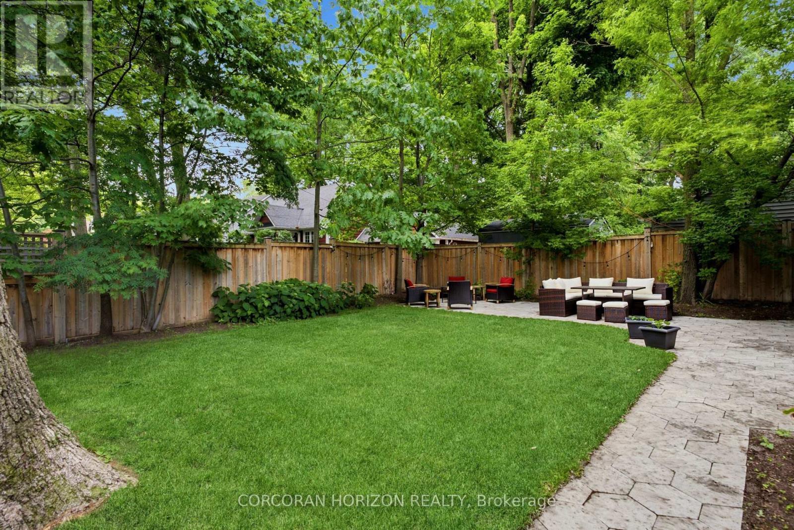 77 Mineola Road E, Mississauga, ON