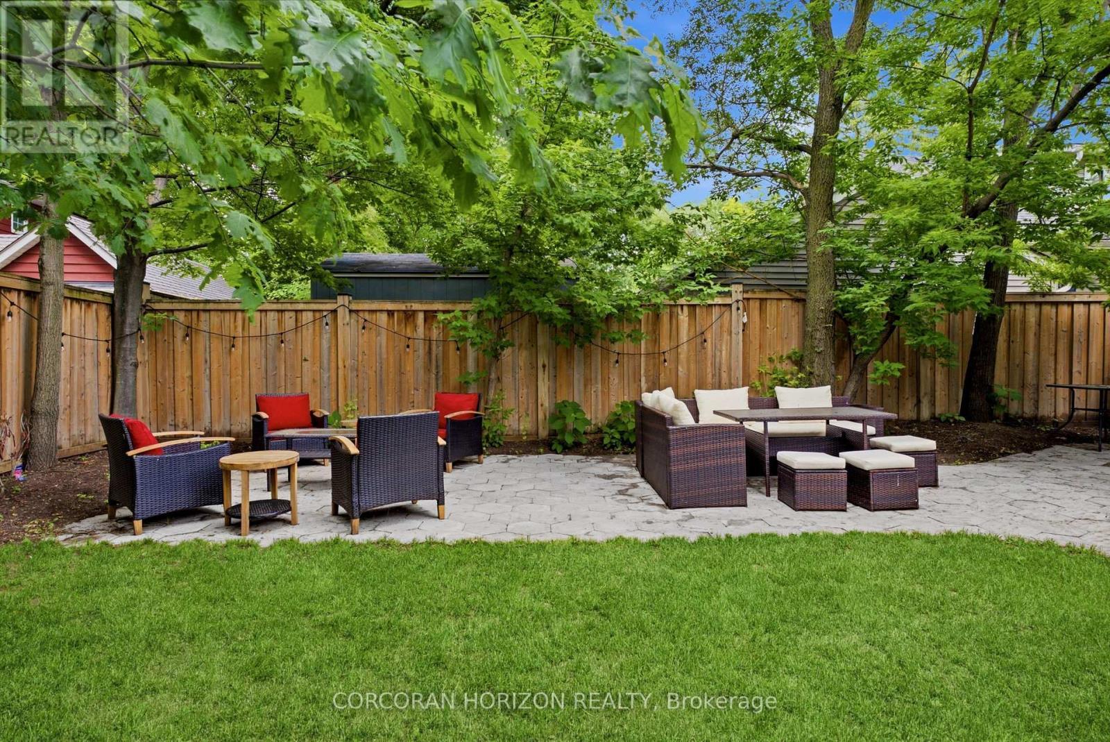 77 Mineola Road E, Mississauga, ON