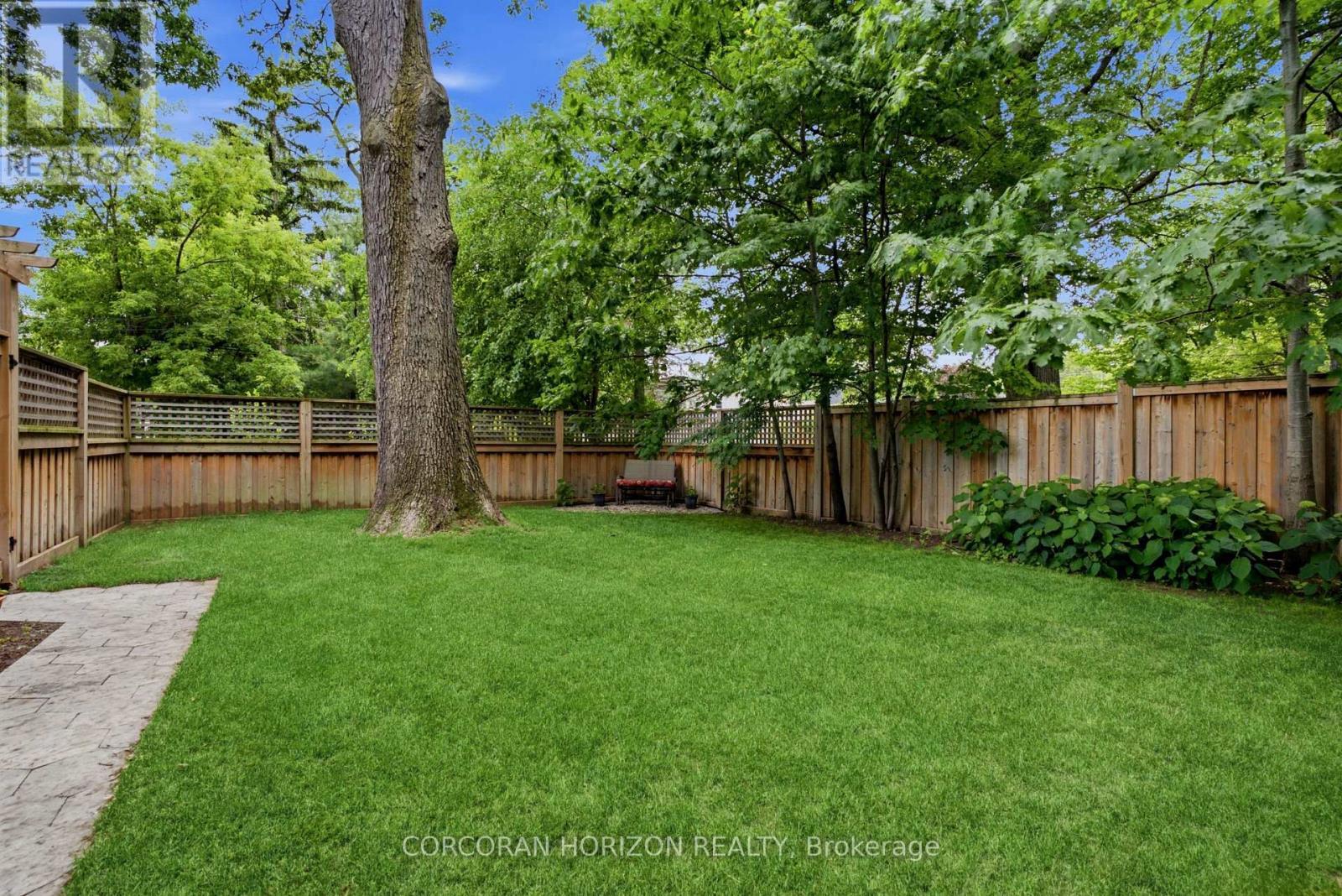 77 Mineola Road E, Mississauga, ON