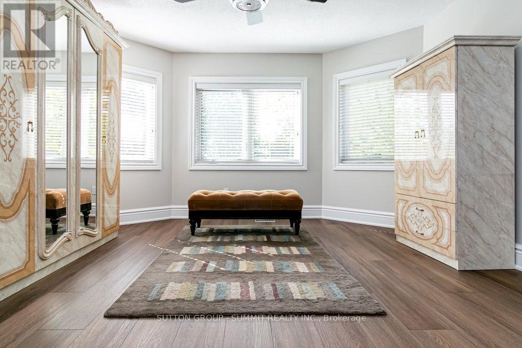 3739 St. Laurent Court, Mississauga, ON