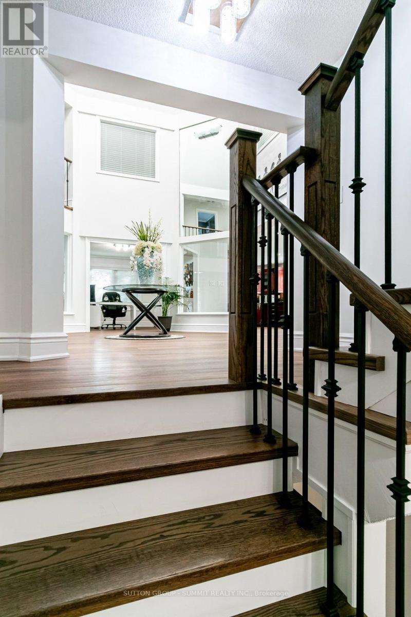 3739 St. Laurent Court, Mississauga, ON