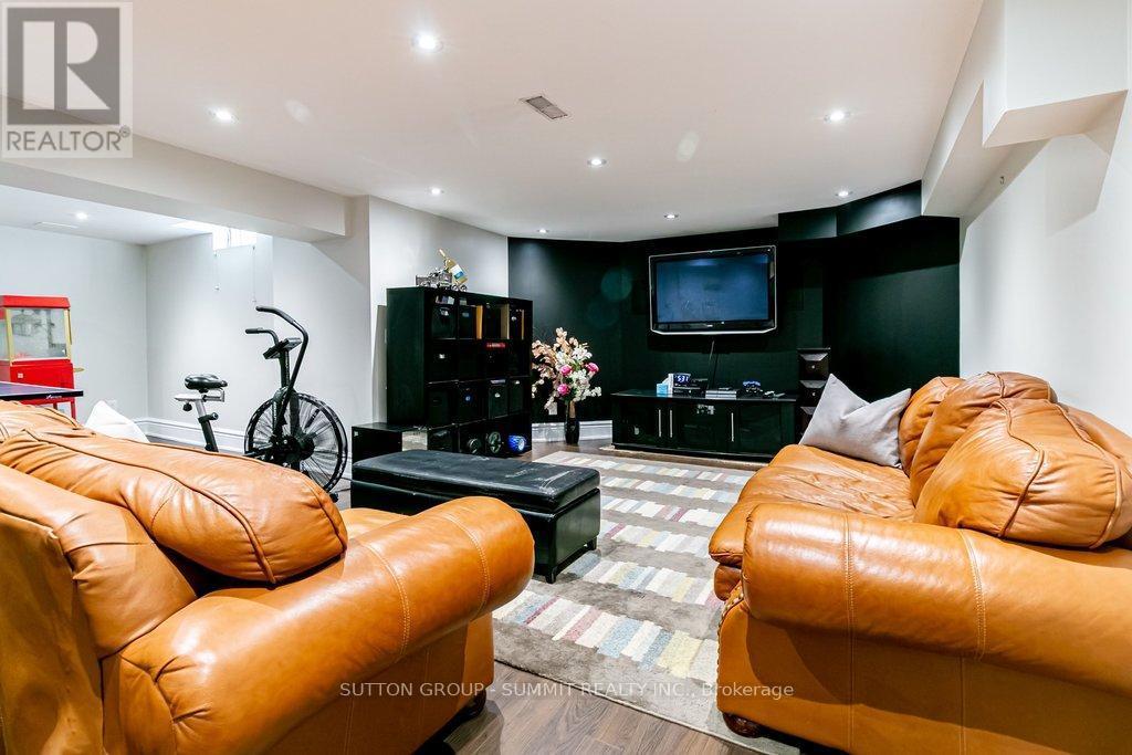 3739 St. Laurent Court, Mississauga, ON