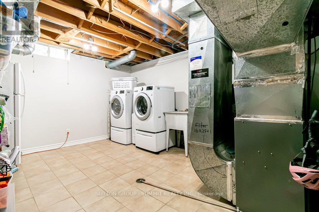 3739 St. Laurent Court, Mississauga, ON