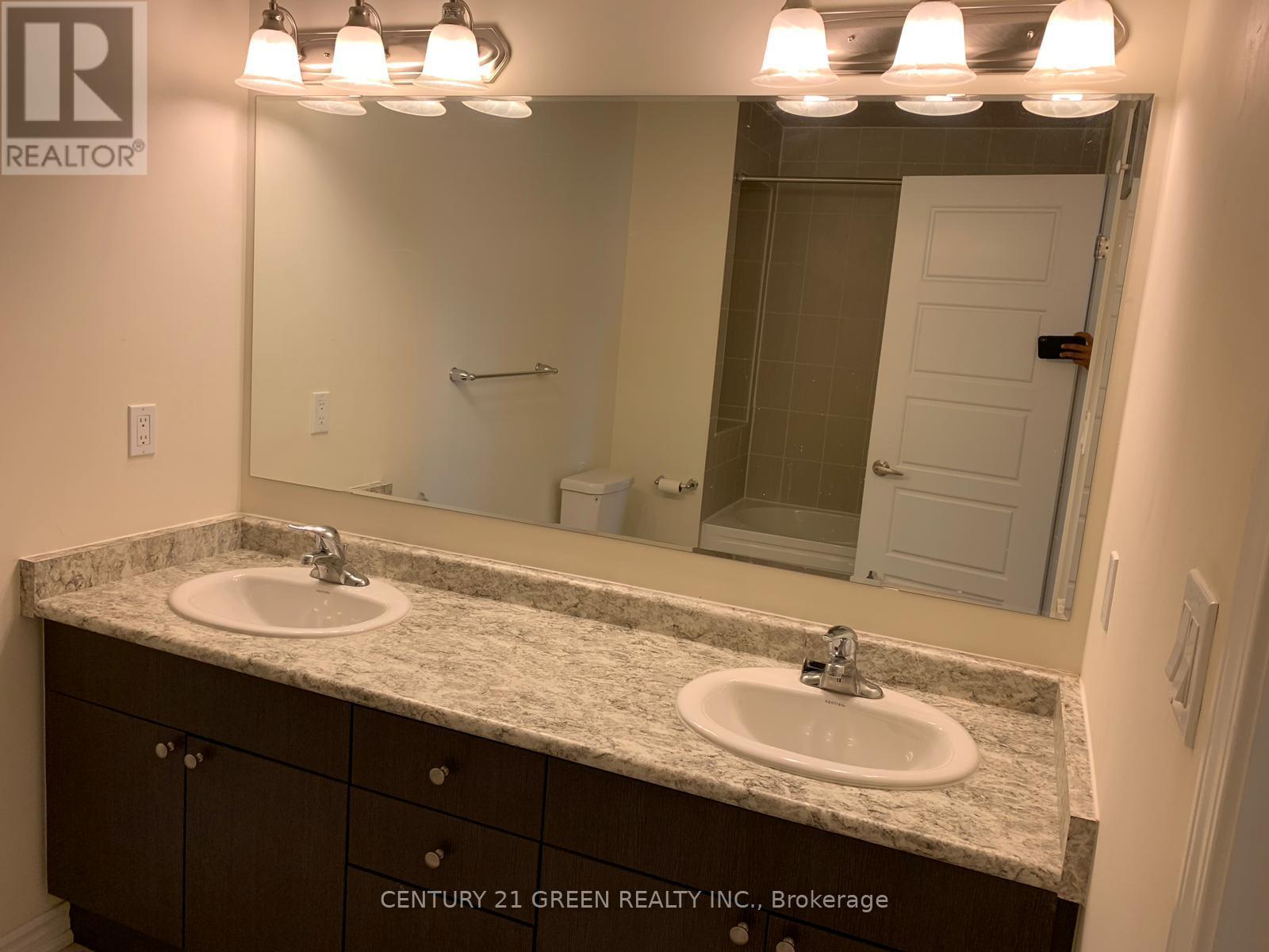 94 Daylily Lane, Kitchener, ON