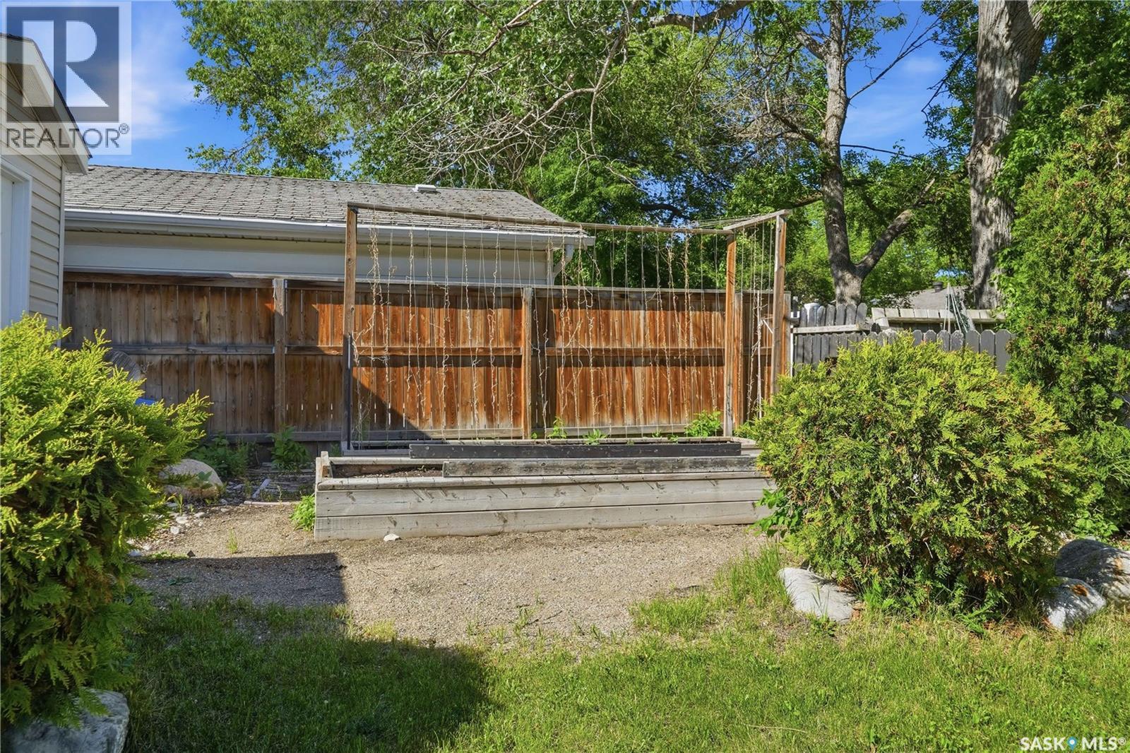 49 Scott Street, Regina, SK