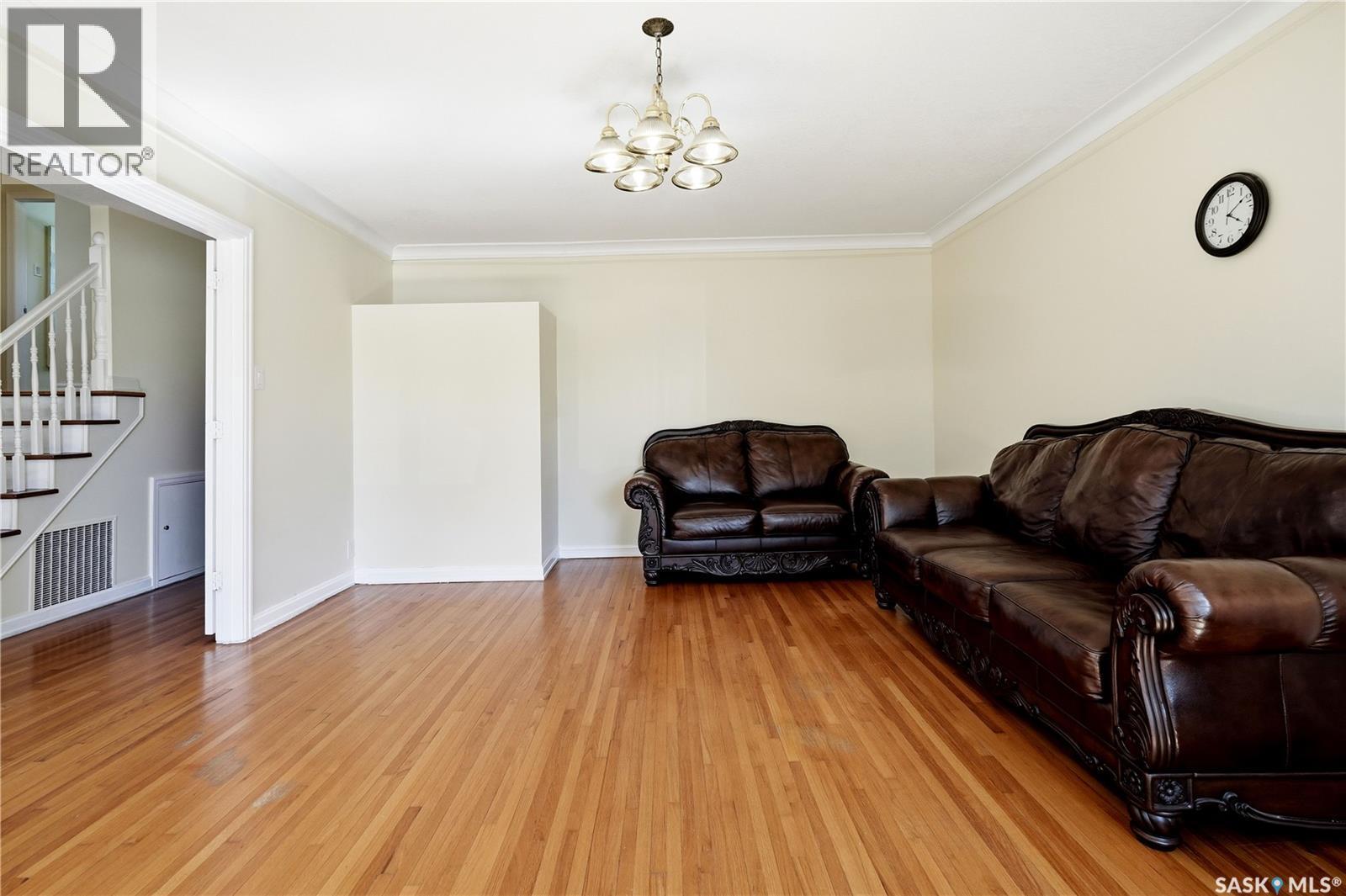 49 Scott Street, Regina, SK