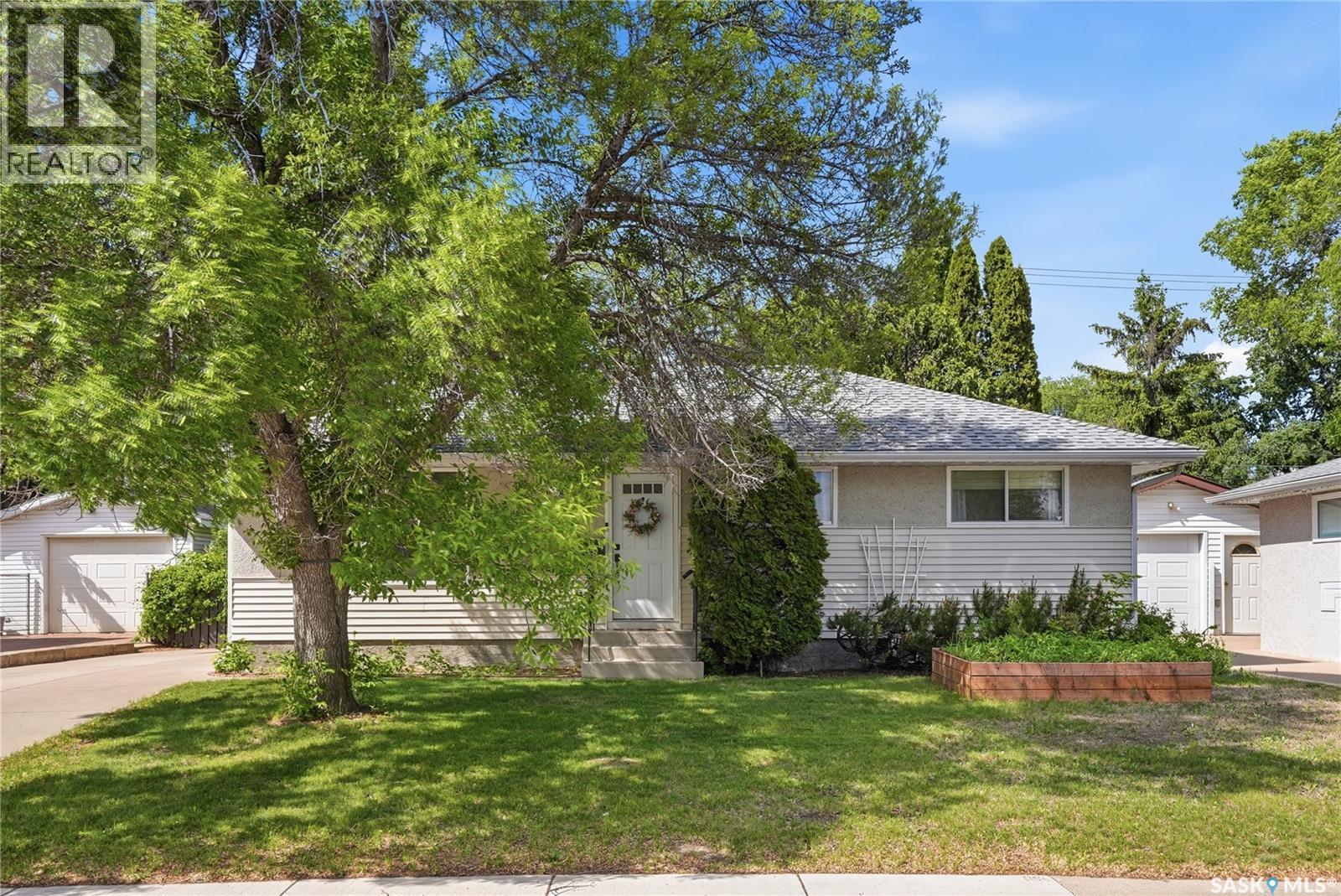 25 Murphy Crescent, Saskatoon, SK