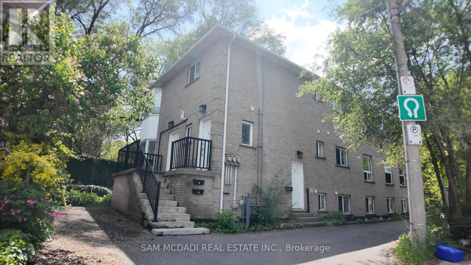 90 Tisdale Street S, Hamilton, ON