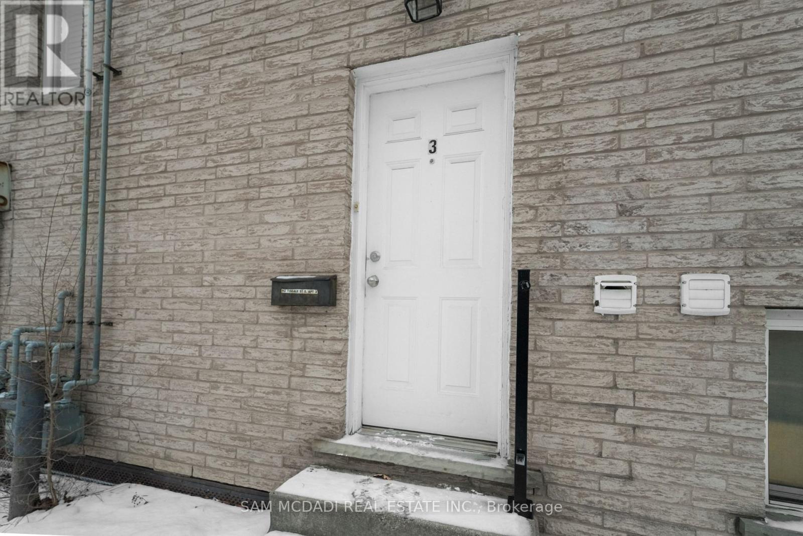 90 Tisdale Street S, Hamilton, ON