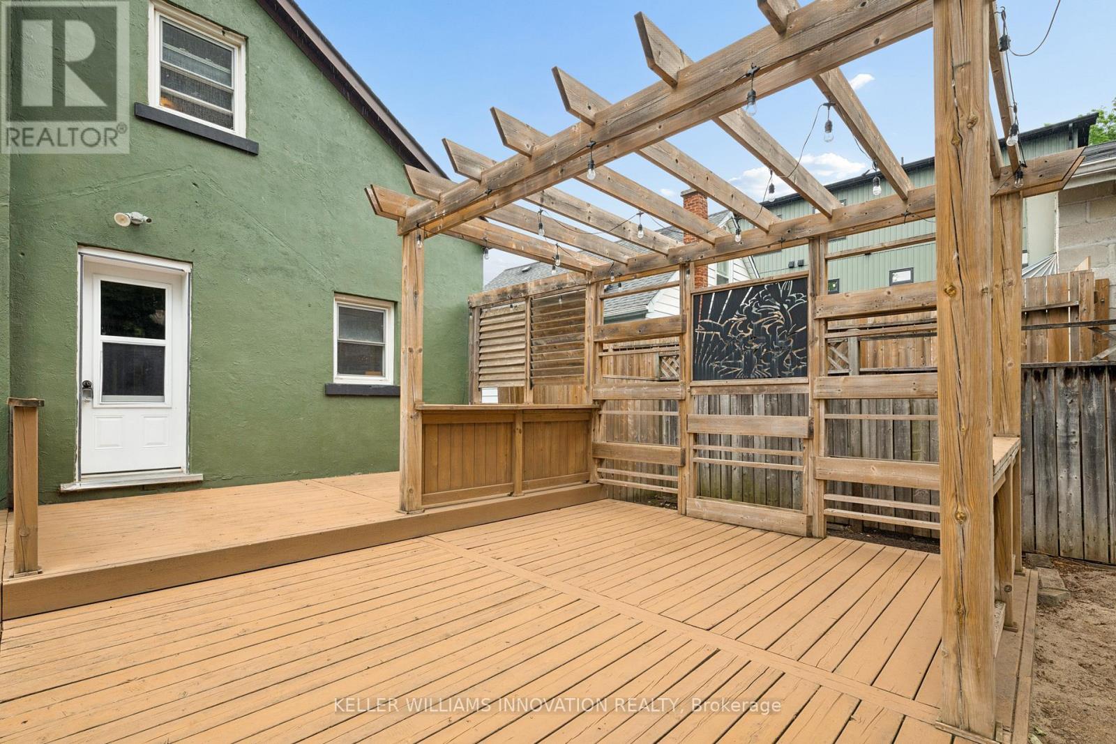 555 Wellington Street N, Kitchener, ON