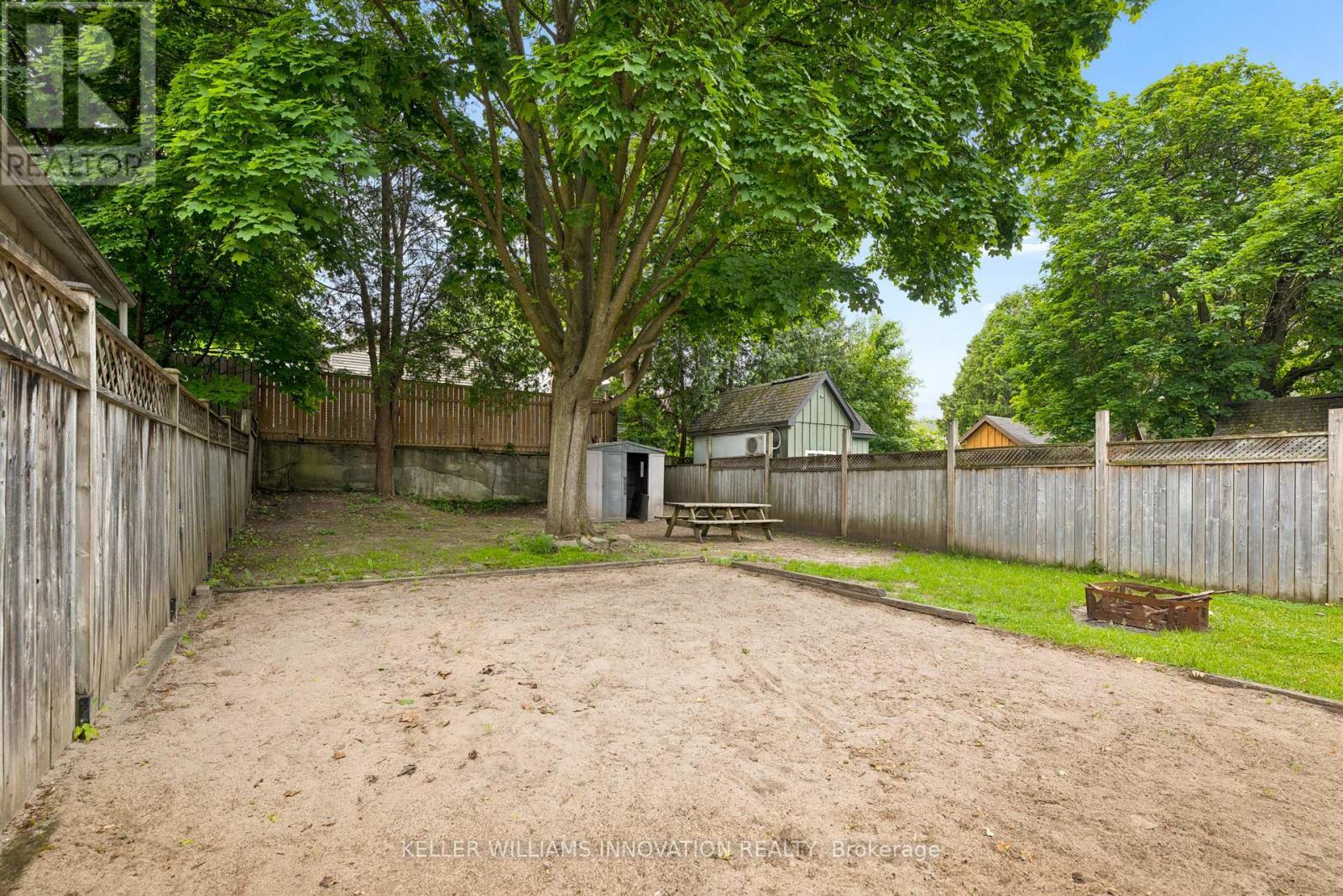 555 Wellington Street N, Kitchener, ON