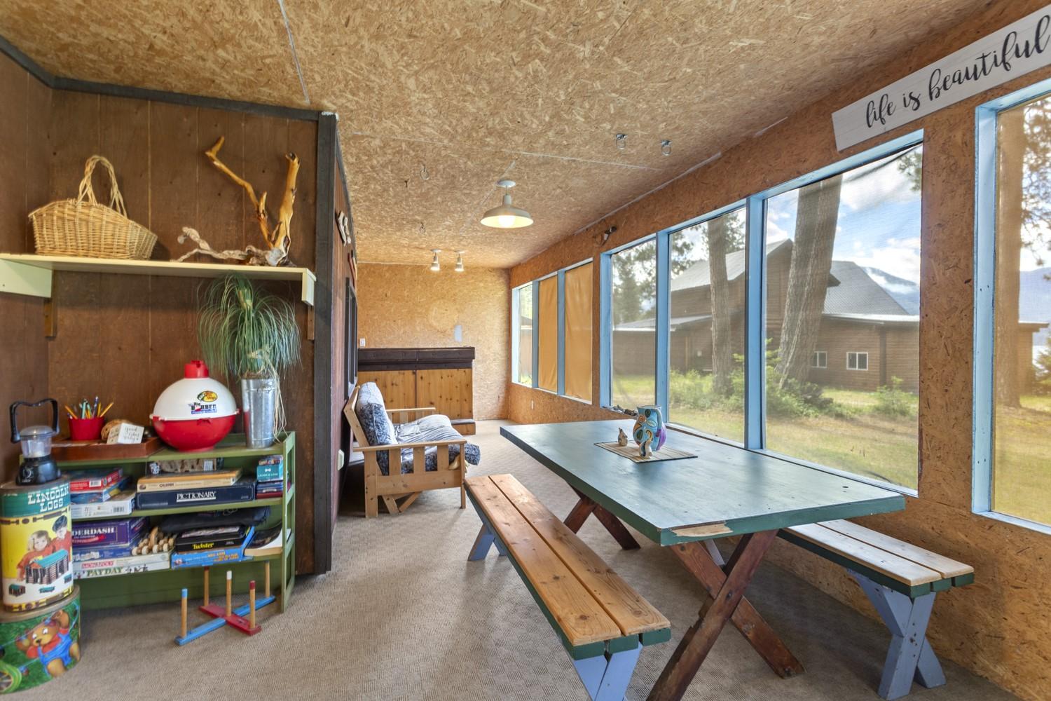 10917 3A Highway, Sanca, BC