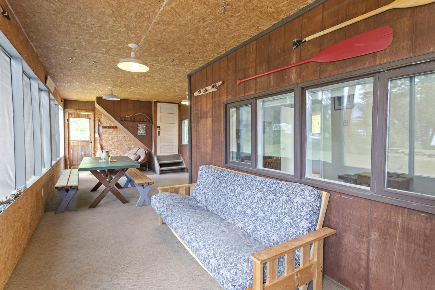 10917 3A Highway, Sanca, BC