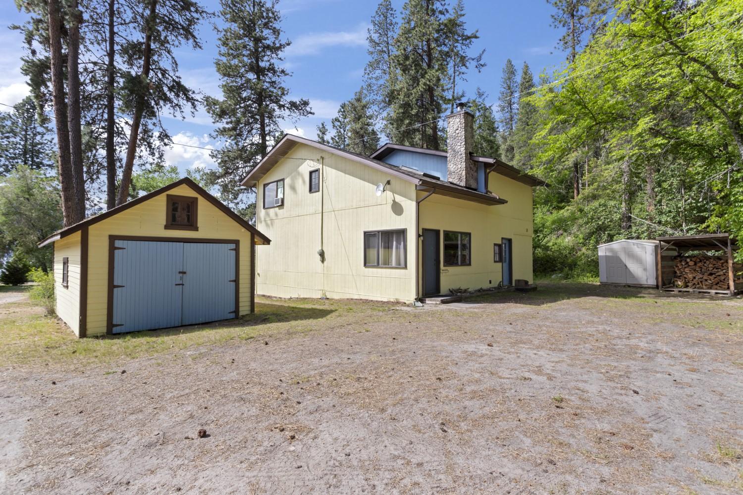 10917 3A Highway, Sanca, BC