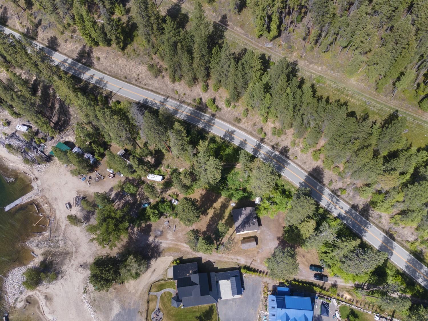 10917 3A Highway, Sanca, BC