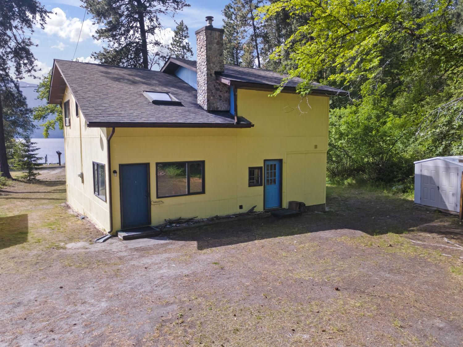 10917 3A Highway, Sanca, BC